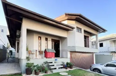 Casa no bairro michel em criciuma/sc, próximo ao centro.