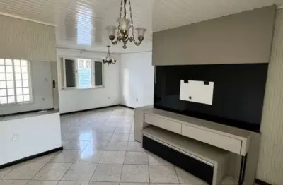Casa para venda em criciúma, ceará, 3 dormitórios, 1 suíte, 2 banheiros, 2 vagas