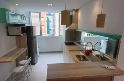 Charmoso apartamento mobiliado de 2 quartos no tupi, praia grande - sp,