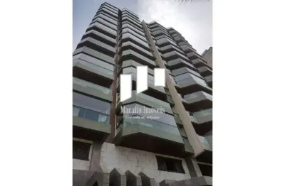Belíssima cobertura de 257m² em prédio de frente para o mar na aviação em praia grande sp.