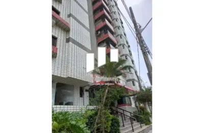 Apartemento no 8 andar 2 quartos sendo 1 suíte no canto do forte em praia grande s.paulo....