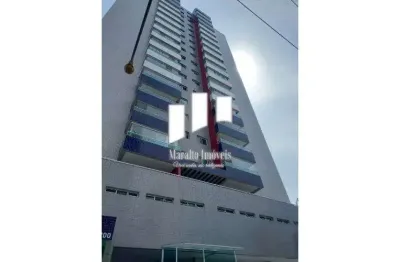 Cobertura com piscina e churrasqueira na ocean. em praia grande sp.