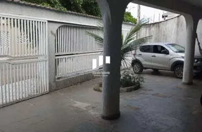 Casa isolada a 50 metros do mar em praia grande sp.