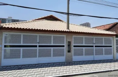 Casa com 2 quartos à venda na Rua Rosa Marli de Souza, 190, Vila Mirim, Praia Grande