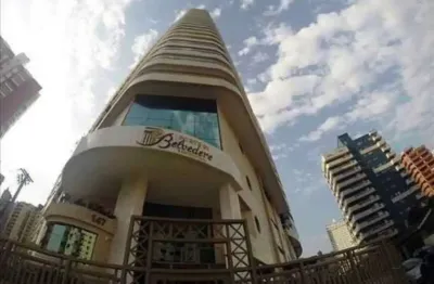 Apartamento alto padrão com 3 suítes no canto do forte em praia grande.