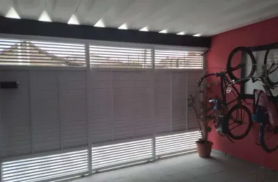 Imperdível oportunidade: casa à venda em ocian, praia grande-sp, com 2 quartos, 1 suíte, sala, 2 banheiros, 2 vagas e 120m².