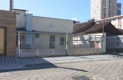 Casa em condomínios na guilhermina em praia grande sp.