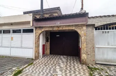 Casa de 2 dormitórios em condomínio no boqueirão em praia grande