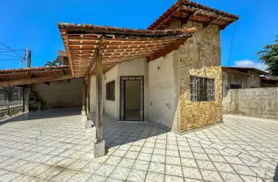 Casa semi isolada no canto do forte em praia grande sp