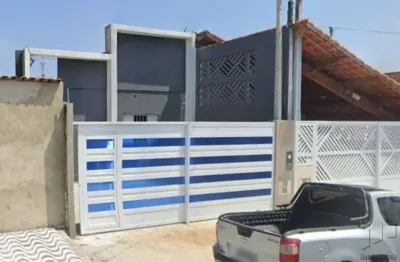 Casa com 2 quartos à venda na rua oreste borloni, 705, vila caiçara, praia grande por r$ 375.000