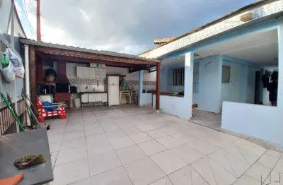 Casa com 2 quartos à venda na rua doutor ciro carneiro, 696, guilhermina, praia grande, 112 m2 por r$ 520.000