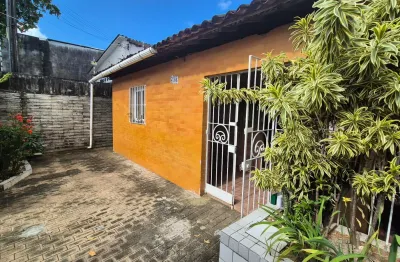 Casa à Venda no Arruda | 2 Quartos (1 Suíte) | Rua Asfaltada | Documentação OK