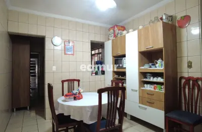 Casa com 3 quartos à venda no parque são vicente, mauá  por r$ 650.000