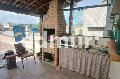 Casa com 6 quartos à venda no Jardim das Maravilhas, Santo André  por R$ 700.000