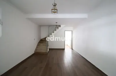Casa com 2 quartos à venda na Vila Alzira, Santo André  por R$ 550.000