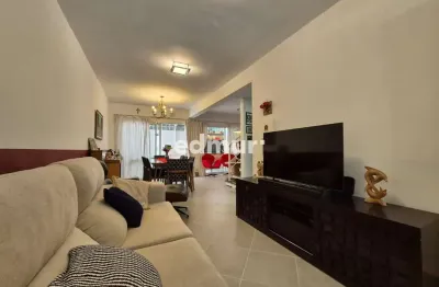 Casa em condomínio fechado com 4 quartos à venda no Bangú, Santo André  por R$ 870.000