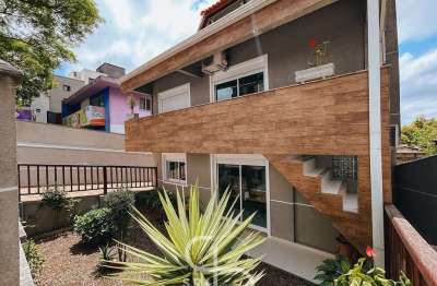 Casa com 5 quartos à venda na Rua Major França Gomes, 174, Santa Quitéria, Curitiba