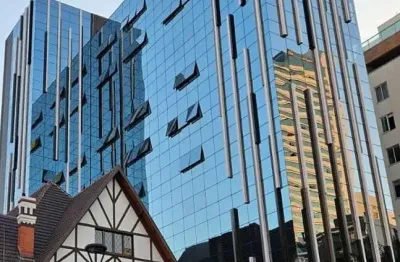 Sala comercial para alugar na Rua Emiliano Perneta, 952, Batel, Curitiba