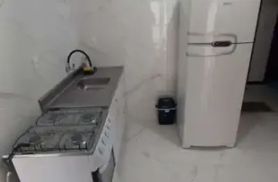 Apto todo reformado e mobiliado de um quarto, próximo a praia central em balneár