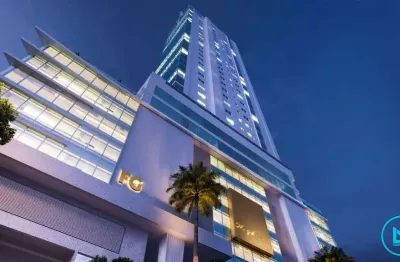 Apto alto padrão com 3 suítes, 2 vagas com 150 metros no centro de bc