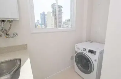 Apartamento espaçoso de 150m² com área total de 278,71m² em localização privileg