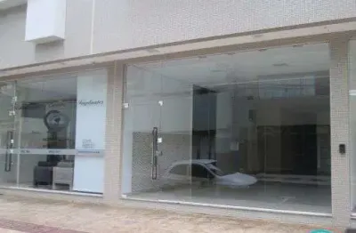 Sala comercial de 109,19m² com área total de 125,65m² em localização estratégica