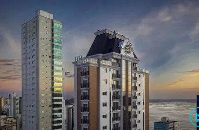 Elegante apartamento com 3 suítes a 260 m do mar – conforto, espaço e excelente