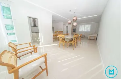 Amplo apartamento de alto padrão com 4 suítes, 4 vagas e mobiliado – conforto e
