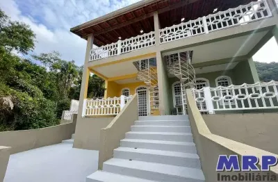Casa com vista mar à venda na lagoinha em ubatuba, em condomínio, oportunidade.