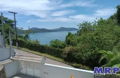 Casa á venda na praia santa rita em ubatuba. 6 dormitórios. com vista mar.