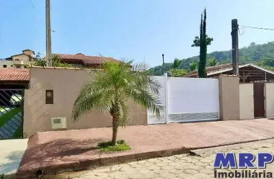 Casa em ubatuba a 350 metros da praia das toninhas!