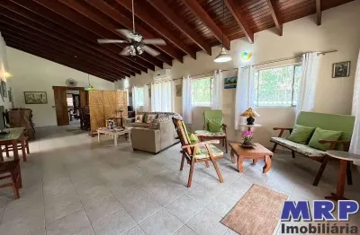 Casa em condomínio, praia da lagoinha, ubatuba. duas casas. 4 suítes