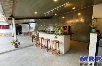 Casa a venda em ubatuba em bairro residencial a 3 km da praia de maranduba !