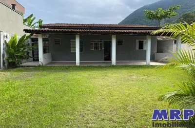 Casa á venda em ubatuba. praia da lagoinha. 2 dormitórios. aceita financiamento.