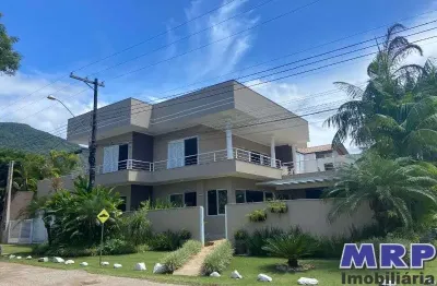 Casa alto padrão à venda em condomínio fechado, a 100 metros da praia da lagoinha,  ubatuba-sp!