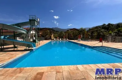 Apartamento à venda em ubatuba. condomínio com área de lazer. 3 dormitórios. praia da maranduba.