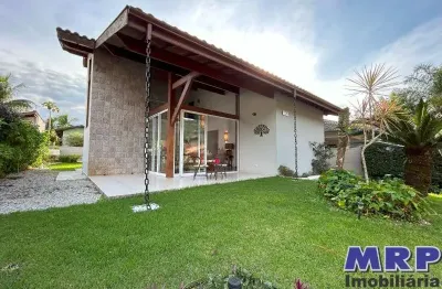 Casa à venda em ubatuba. condomínio ubatuba country. com piscina. 3 suítes
