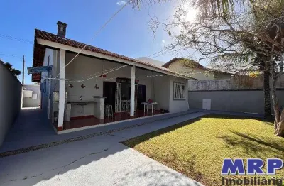 Casa à venda em ubatuba, praia da lagoinha. 2 quartos. aceita financiamento.