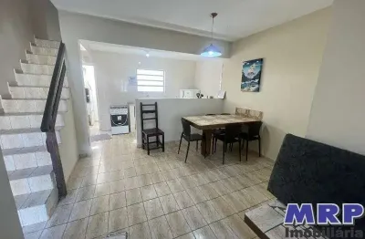 Apartamento á venda em ubatuba na praia da enseada, apenas 70 mts da praia.
