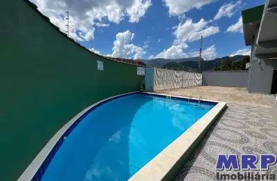 Apartamento em ubatuba com 2 dormitórios a 800 metros da praia de maranduba.