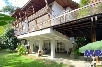 Praia do pulso em ubatuba. casa à venda com vista mar. 5 dormitórios.