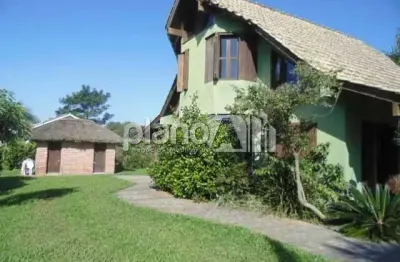 Casa de 02 dormitórios no condomínio paragem verdes campos em gravataí - rs
