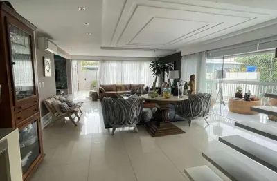 Cobertura duplex no condomínio jardim europa, em frente ao barra shopping