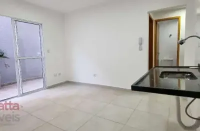 Apartamento 2 dormitórios com quintal à venda na parada inglesa