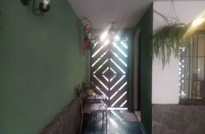 Sobrado à venda jardim piqueroby terreno 125m² 100m área construída