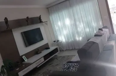 Sobrado 180m² vila carrão com 3 dorm sendo suítes e 4 vagas
