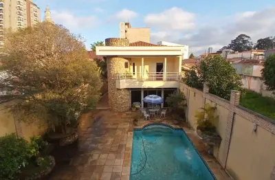 Sobrado 6 dormitórios c/ piscina, edícula. terreno 500m². disponível p/ venda ou locação comercial.