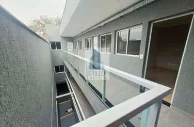 Prédio em Parque Maria Luiza  -  São Paulo. Apresentamos este excelente empreendimento á venda com 10 apartamentos, sendo 6 unidades com 1 dormitório e 4 unidades com 2 dormitórios sendo 2 unidades co