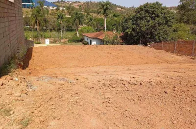 Terreno à venda no Jardim Belvedere do Lago, Serra Negra 