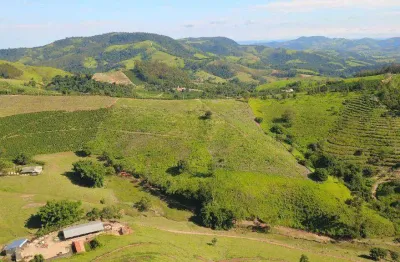 Terreno à venda no Bairro das Leais, Serra Negra 